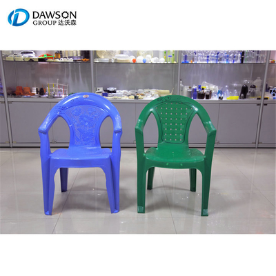 機械を作るプラスチック椅子およびテーブルの射出成形