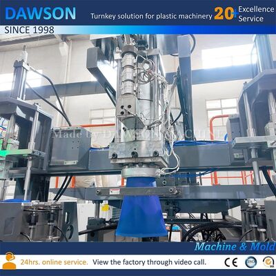 4本のスクリュー加熱ゾーンプラスチックブロー成形機 HDPEジェリーカンボトル生産ライン クランプ力270 KN 技術