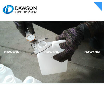 スクリュー加熱電力6kw HDPE PP ジェリー缶 ミルクボトル潤滑剤5L用押出ブロー成形機 空気消費量0.6